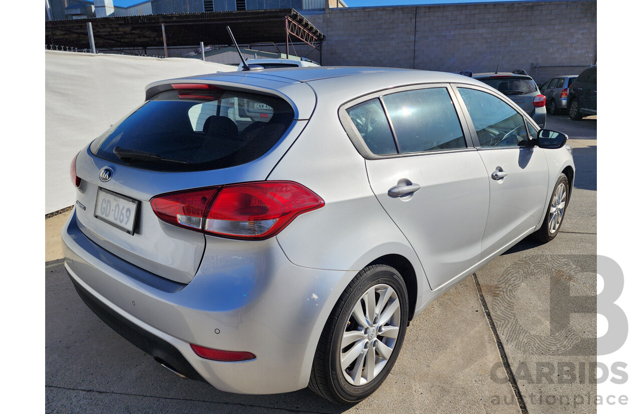 05/2015 Kia Cerato S PREMIUM FWD YD MY15 5D Hatchback Silver 1.8L