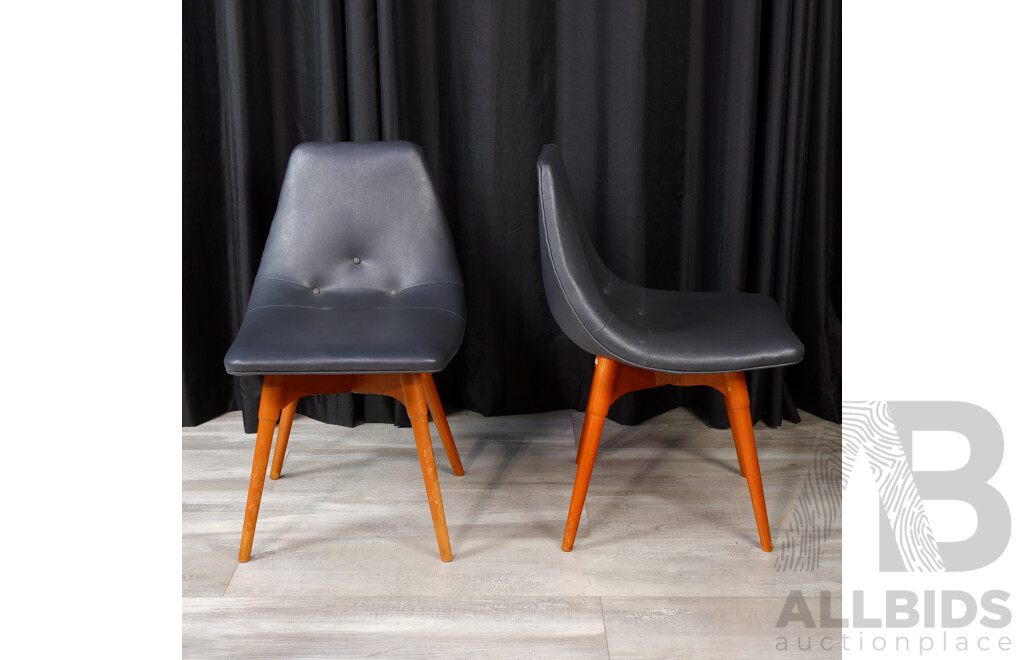 Good Pair of Contour Dining Chairs by Grant Featherston for Aristoc