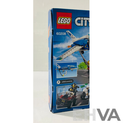 LEGO City Logging Truck 60059 and LEGO City Sky Police Parachute Arrest 60208