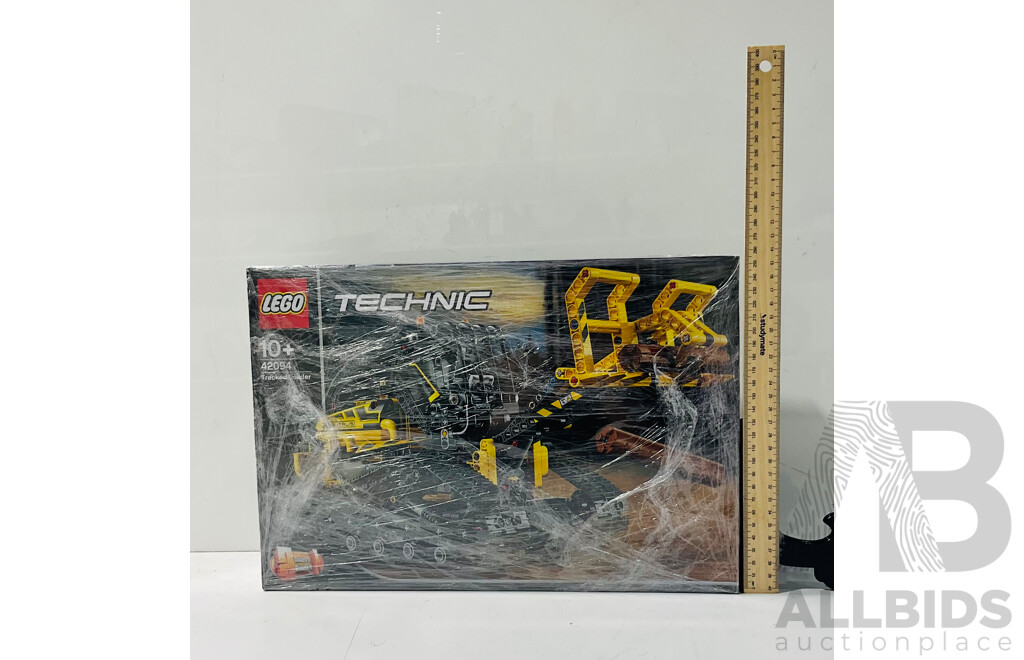 LEGO Technic Tracked Loader 42094 Repackaged in Original Box