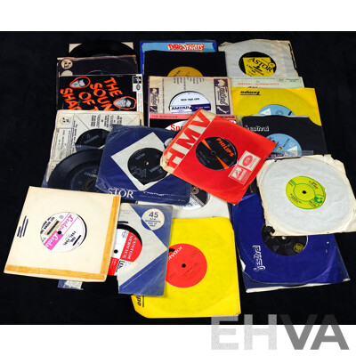 Collection Approx 22 Vintage Vinyl Seven Inch Single Records Including Modern Motor Tests the New Holdens 1971 Floppy, Dire Straits, the Shadows and More