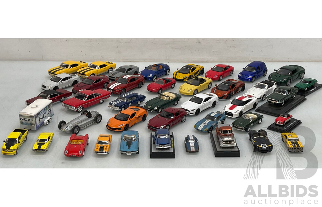 Collection of Assorted Model Cars