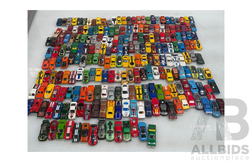 Collection of Over 200 Hotwheels Cars