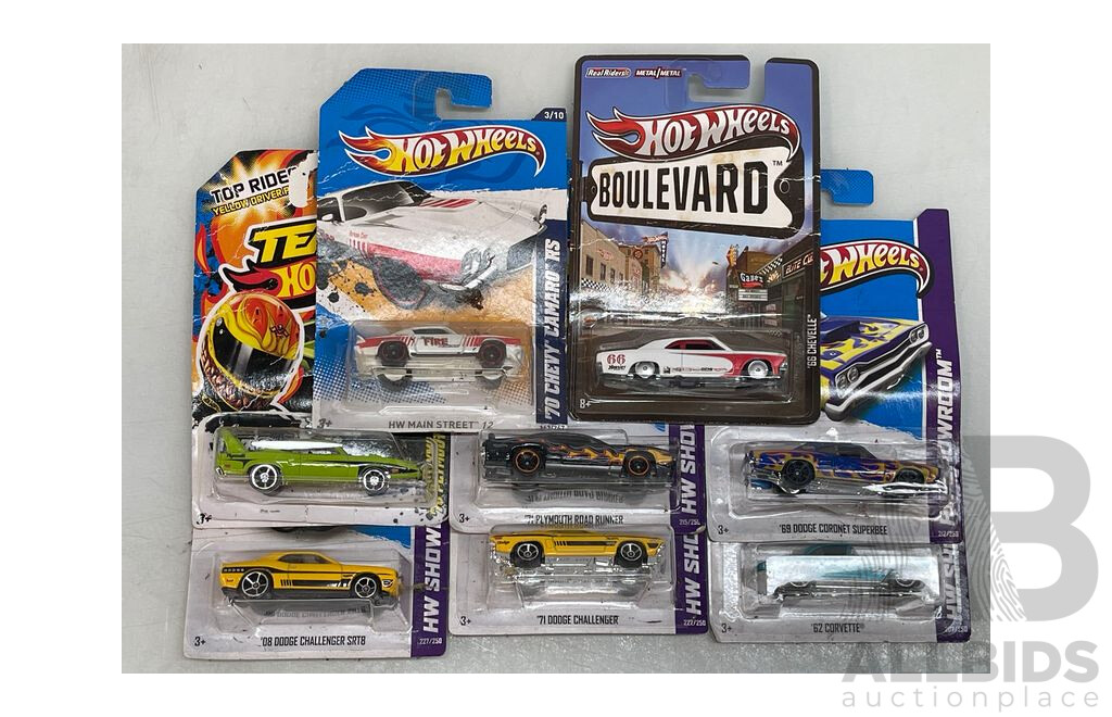 Hot Wheels Diecast Collectable Cars - Lot of 8