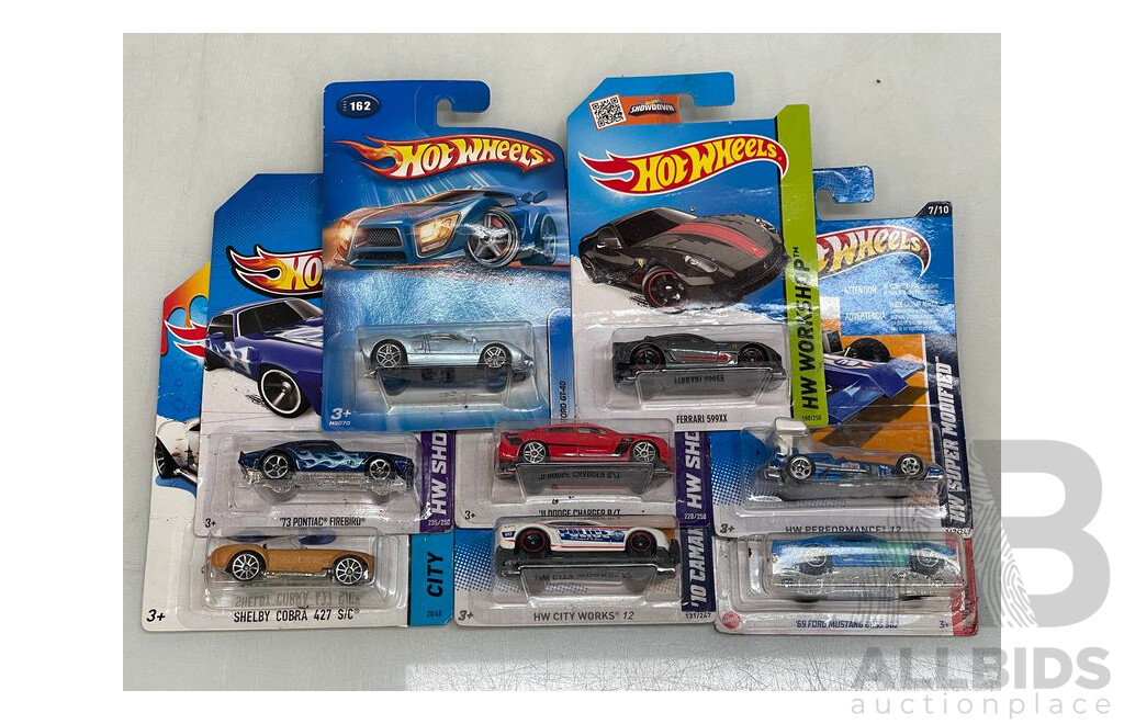 Hot Wheels Diecast Collectable Cars - Lot of 8