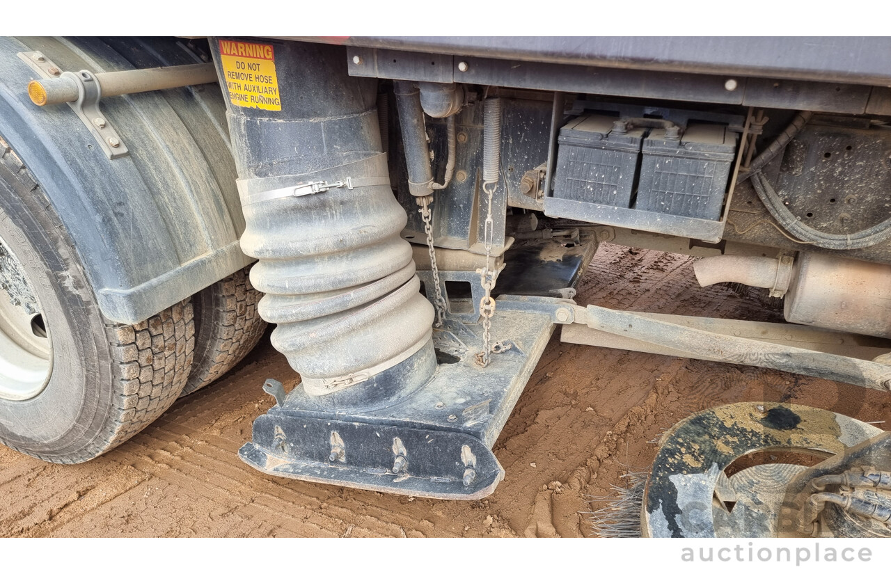 04/2008 Hino FM1J SER 2 C/CAB 6 X 4 Schwarze Street Sweeper Diesel 7.7L
