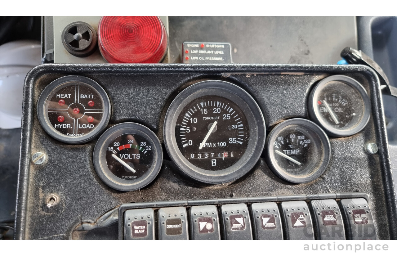 04/2008 Hino FM1J SER 2 C/CAB 6 X 4 Schwarze Street Sweeper Diesel 7.7L