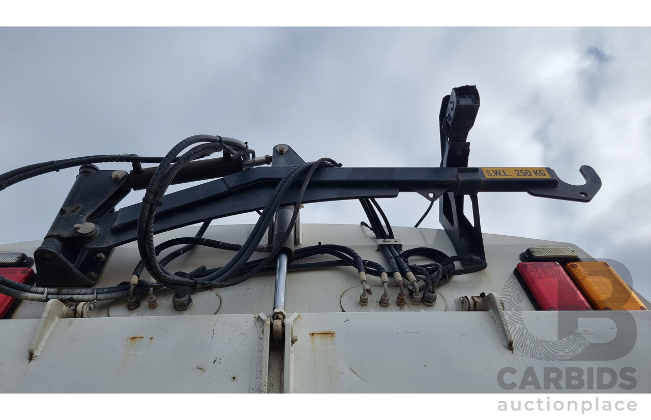 04/2008 Hino FM1J SER 2 C/CAB 6 X 4 Schwarze Street Sweeper Diesel 7.7L