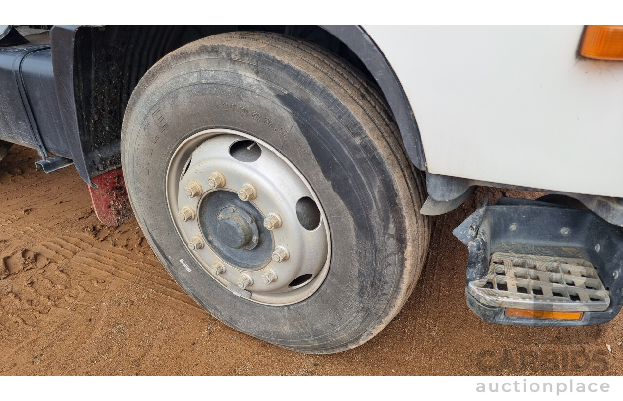 04/2008 Hino FM1J SER 2 C/CAB 6 X 4 Schwarze Street Sweeper Diesel 7.7L