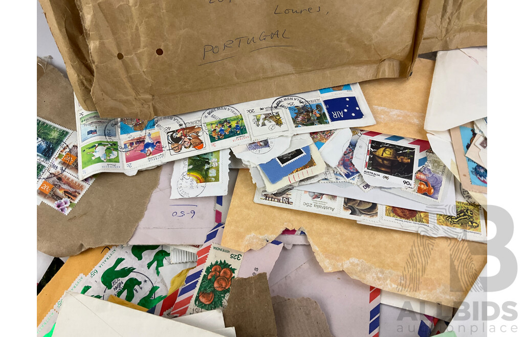 Collection of International Cancelled Stamps Including USSR, North Korea, Hungary, Japan, Australia, Mongolia, Guinea Equatorial, Vietnam, Maldives, Argentina, Madagascar, India and More