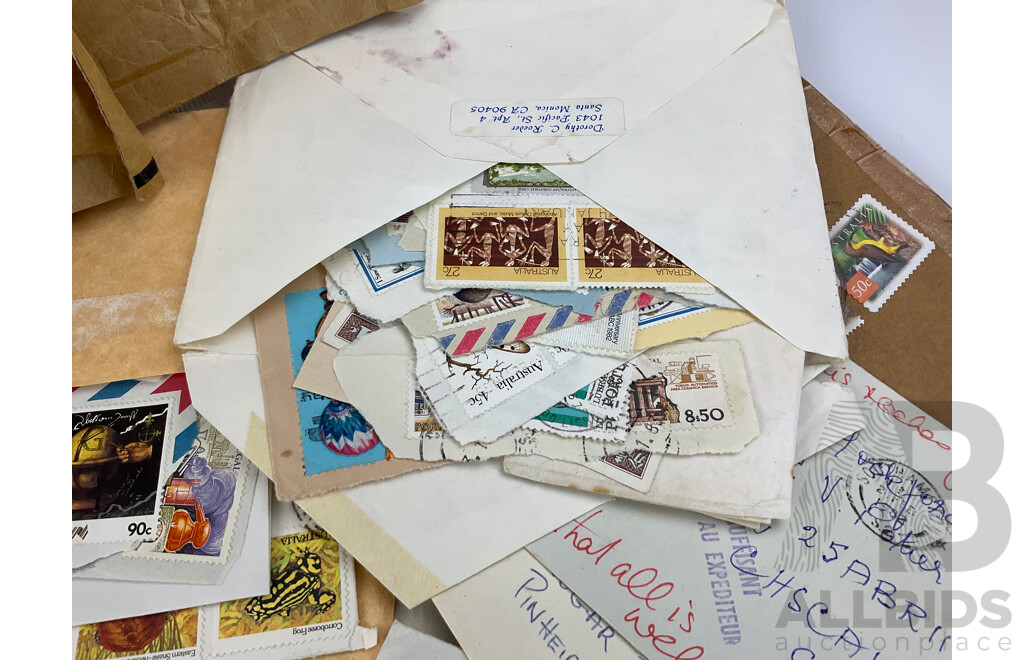 Collection of International Cancelled Stamps Including USSR, North Korea, Hungary, Japan, Australia, Mongolia, Guinea Equatorial, Vietnam, Maldives, Argentina, Madagascar, India and More
