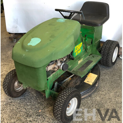 Cox Lawn Boss 13HP Ride on 32 Inch Lawn Mower