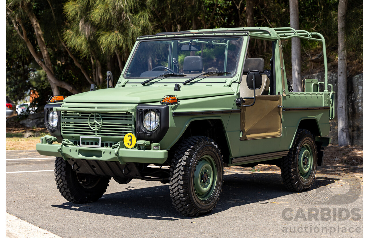 01/1990 Mercedes Benz 240GD Wolf (4x4) W461 3d SWB Open Body Olive Green Diesel 2.4L - Ex-Singapore Military