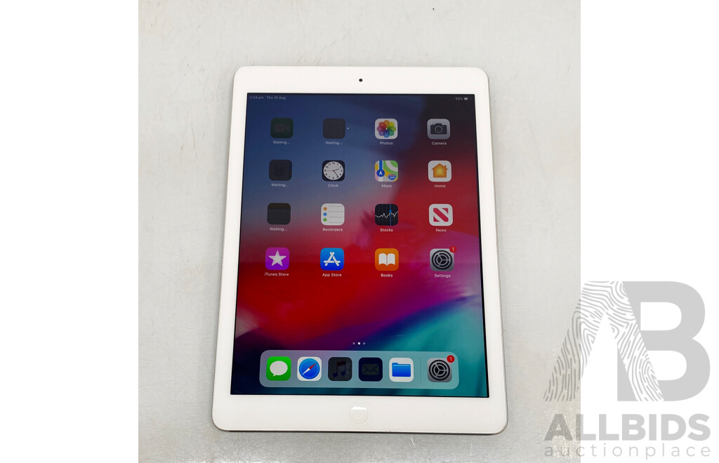 Apple (A1475) 9.7-Inch Cellular 32GB IPad Air