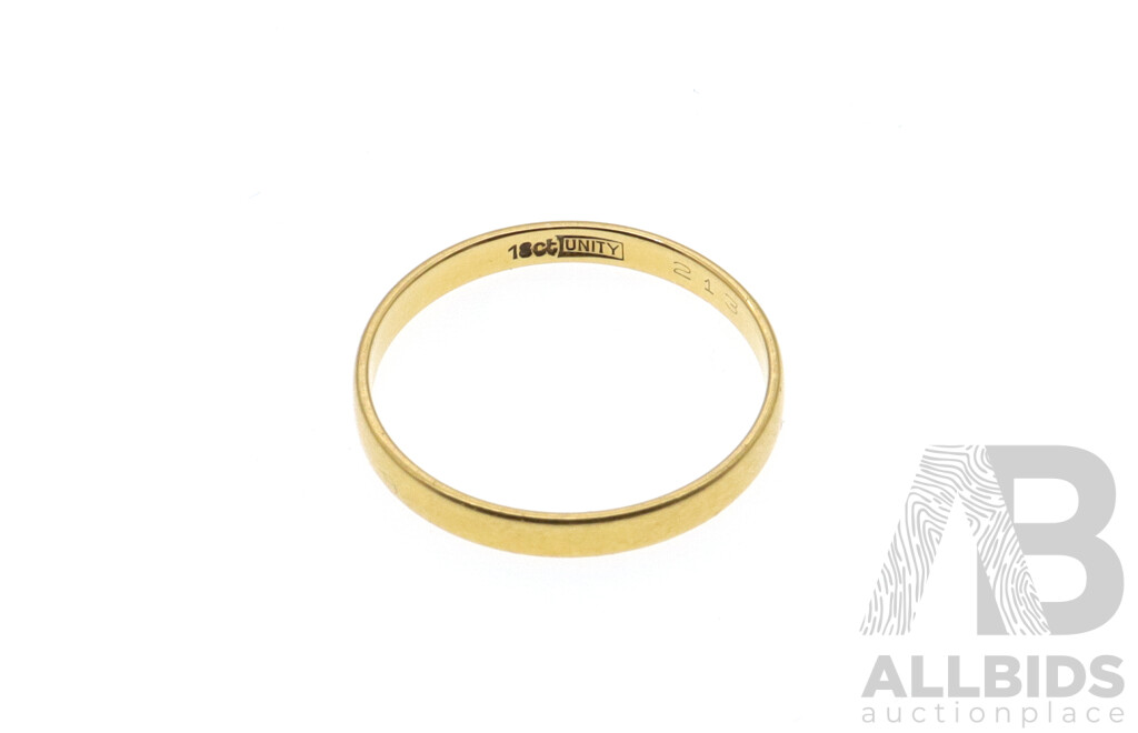 18ct Yellow Gold Flat Curve Profile Wedding Band, Size T, 2.14 Grams