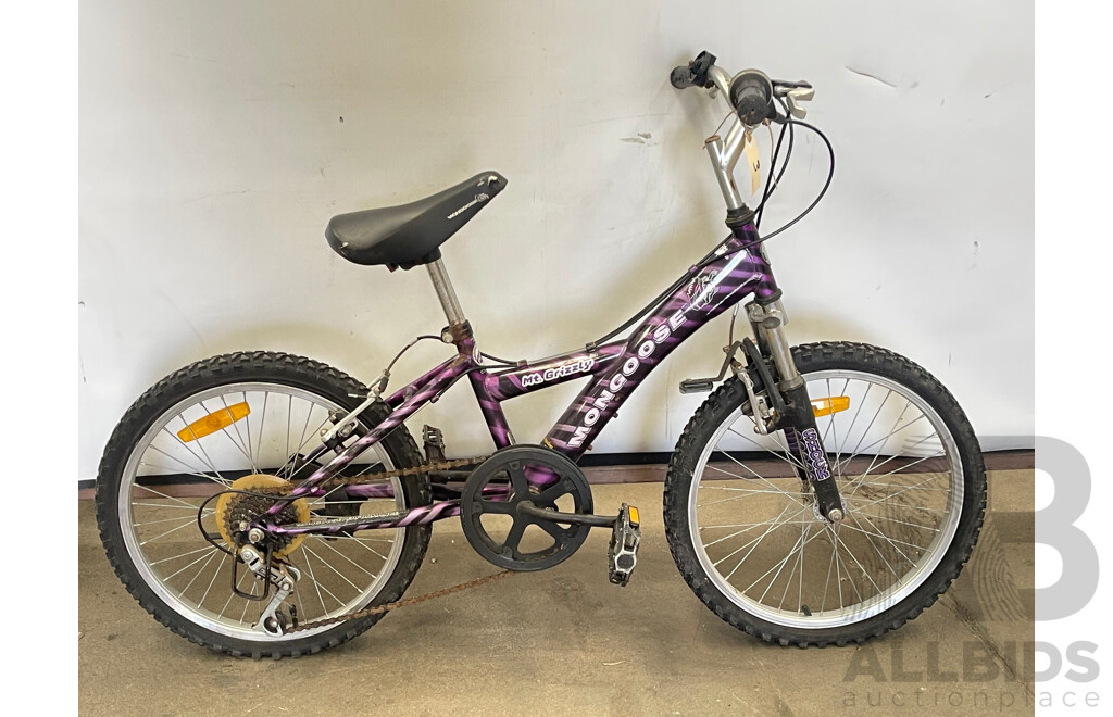 Mongoose Mt. Grizzly Children's Bike