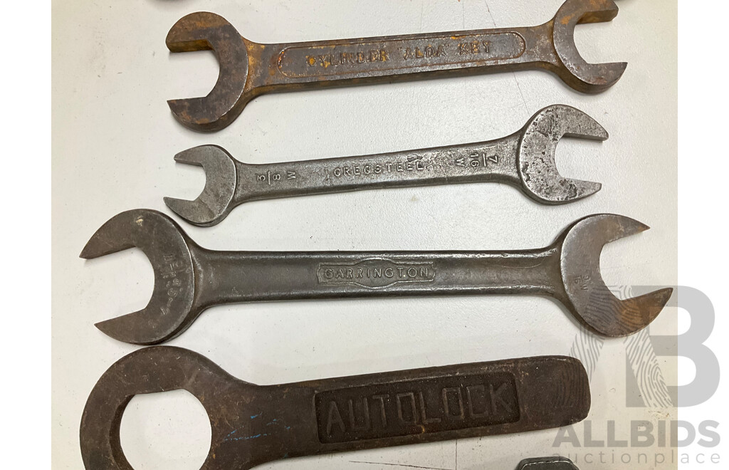 Collection of Vintage Ring and Open End Spanners Including Cylinder Alda Key, Clarkson Autolock Collet, Garrinton, Gregsteel