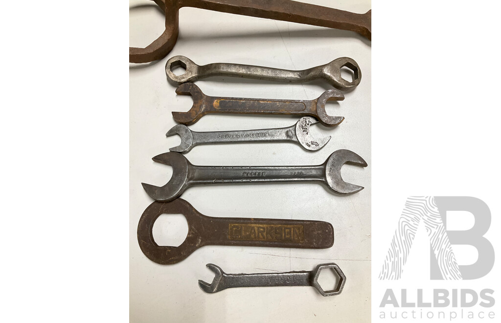 Collection of Vintage Ring and Open End Spanners Including Cylinder Alda Key, Clarkson Autolock Collet, Garrinton, Gregsteel