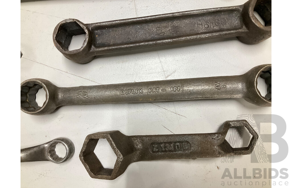 Collection of Large and Small Vintage Ring Spanners Including Vincent, Vono, Duplex, Bluepoint, Garrington