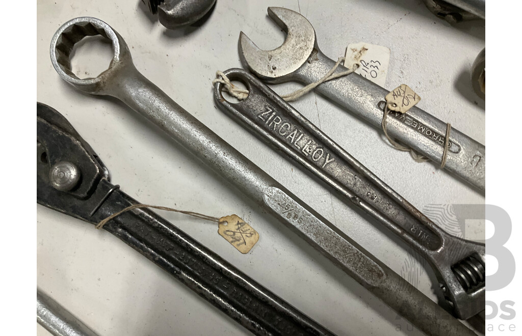 Collection of Mostly Australian Vintage Spanners Including Dufor, Zircalloy, Connoly, Raglan Tool & Co Eng Sydney Handcuff Wrench
