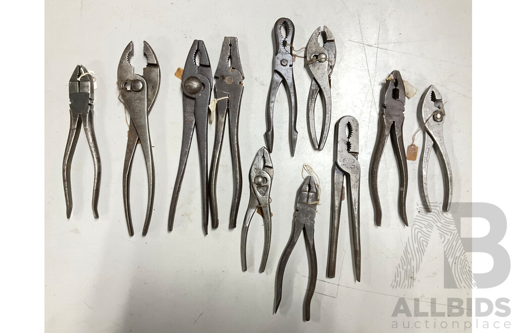 Assortment of Vintage Pliers Including Pexto, Sunshine, Vlcher