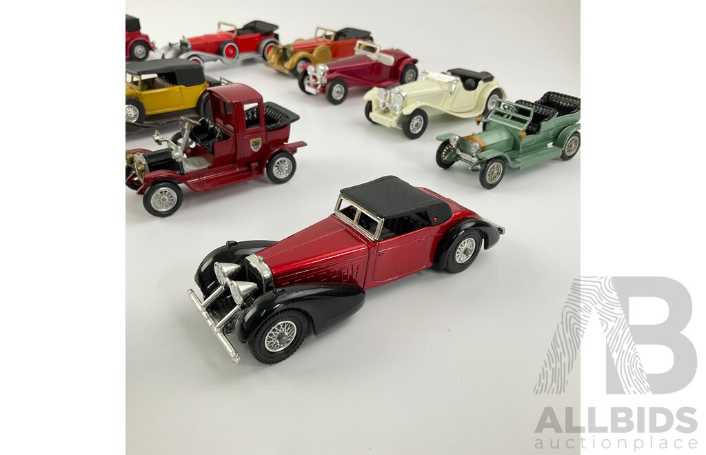 Collection of Diecast Matchbox Models of Yesteryear Including 1938 SS 100 Jaguar, 1930 Packard Victoria, 1937 Mercedes Benz 540 K and More