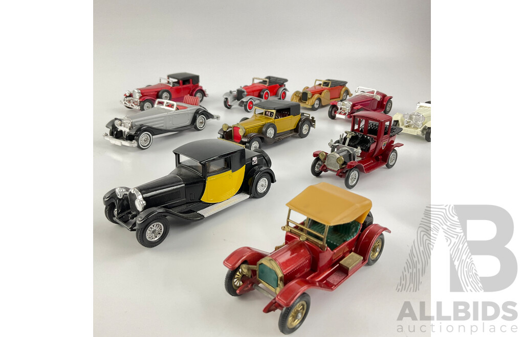 Collection of Diecast Matchbox Models of Yesteryear Including 1938 SS 100 Jaguar, 1930 Packard Victoria, 1937 Mercedes Benz 540 K and More