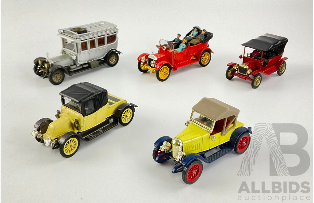 Collection of Diecast Matchbox Models of Yesteryear, Corgi Classics and Dinky Toys Veteran Vehicles Including 1913 Morris Oxford, 1910 Renault, 1910 Daimler, 1912 Rolls Royce, 1911 Ford Model T