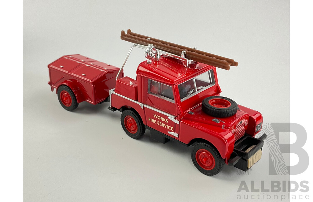 Matchbox Diecast Models of Yesteryear Fire Engine Series 1948 Land Rover Auxiliary (YFE02)