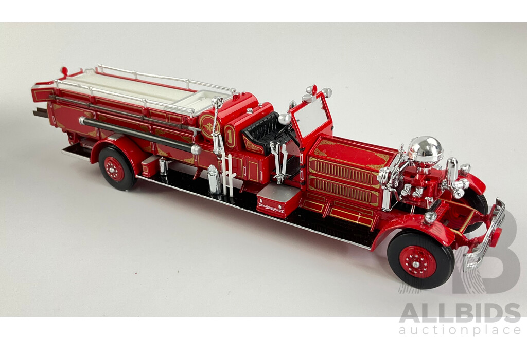 Matchbox Models of Yesteryear Fire Engine Series 1930 Aherns-Fox (YSFE01)