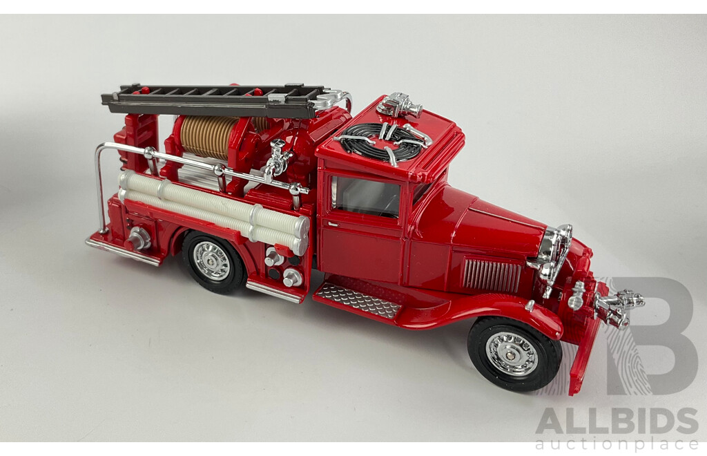 Matchbox Models of Yesteryear Fire Engine Series 1932 Ford AA (YFE06)