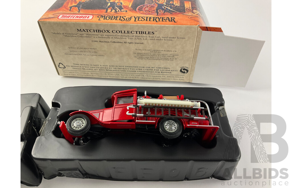 Matchbox Models of Yesteryear Fire Engine Series 1932 Ford AA (YFE06)