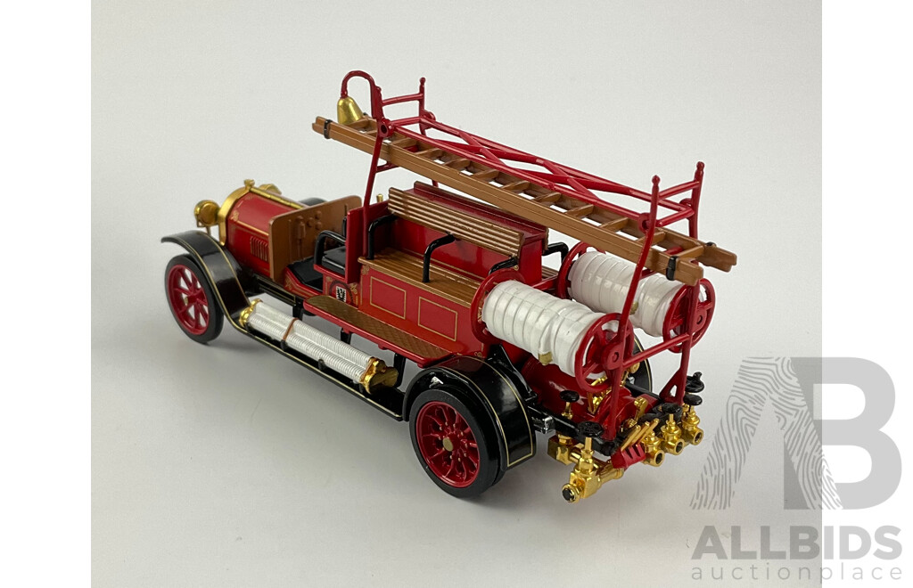 Matchbox Models of Yesteryear Fire Engine Series 1912 Mercedes-Benz (YFE20-M)