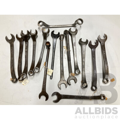 Fifteen Vintage Ford Combination Spanners