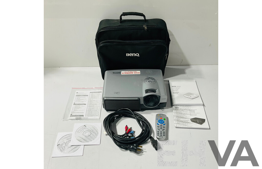 BENQ DX660 Digital Projector with Transport Case, Remote and Cabling