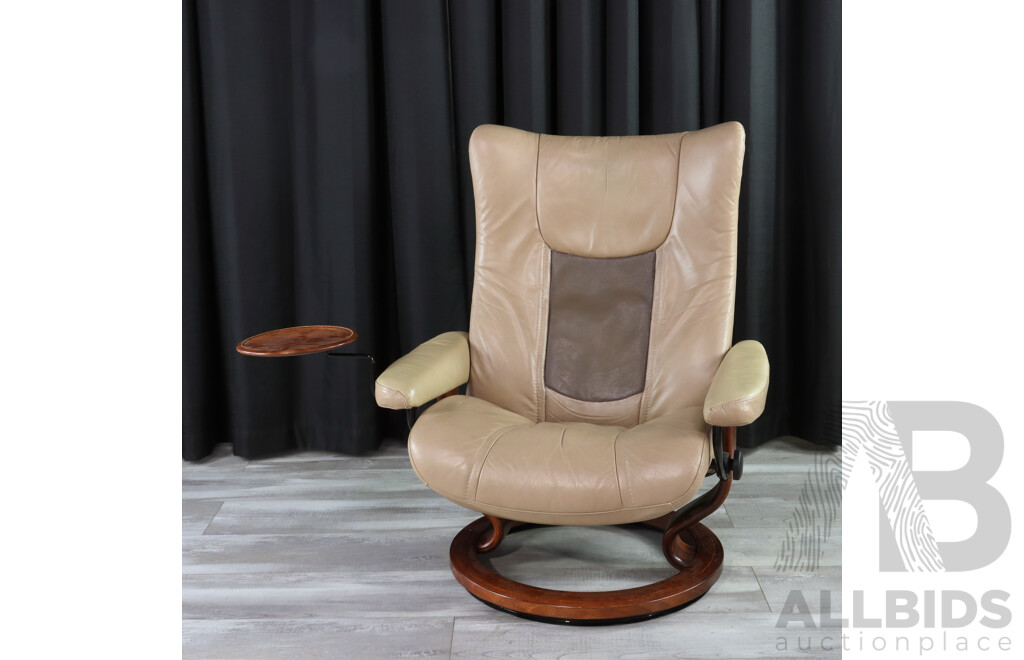 Leather Reclining Lounge Chair by StressLess Furniture