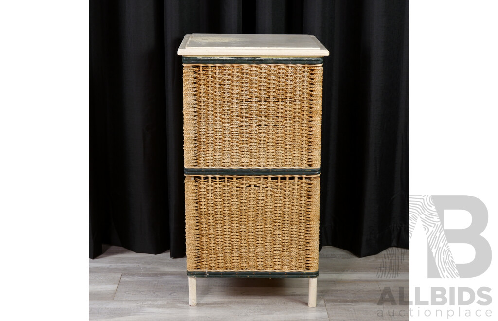 Vintage Sea Grass Lift Top Hamper