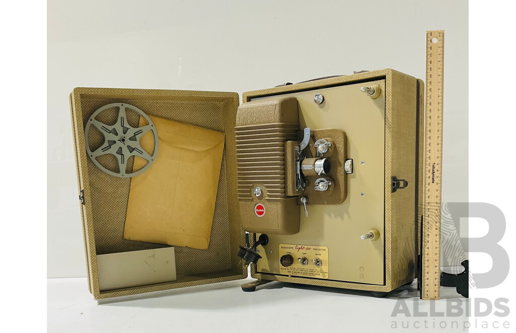 Vintage Kodascope Eight-500 Projector