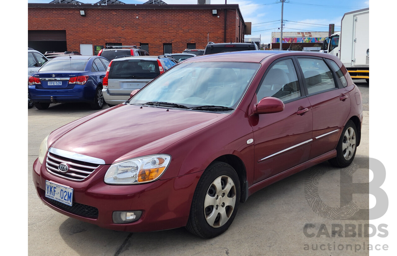 07/2007 Kia Cerato  FWD LD 5D Hatchback Red 2.0L