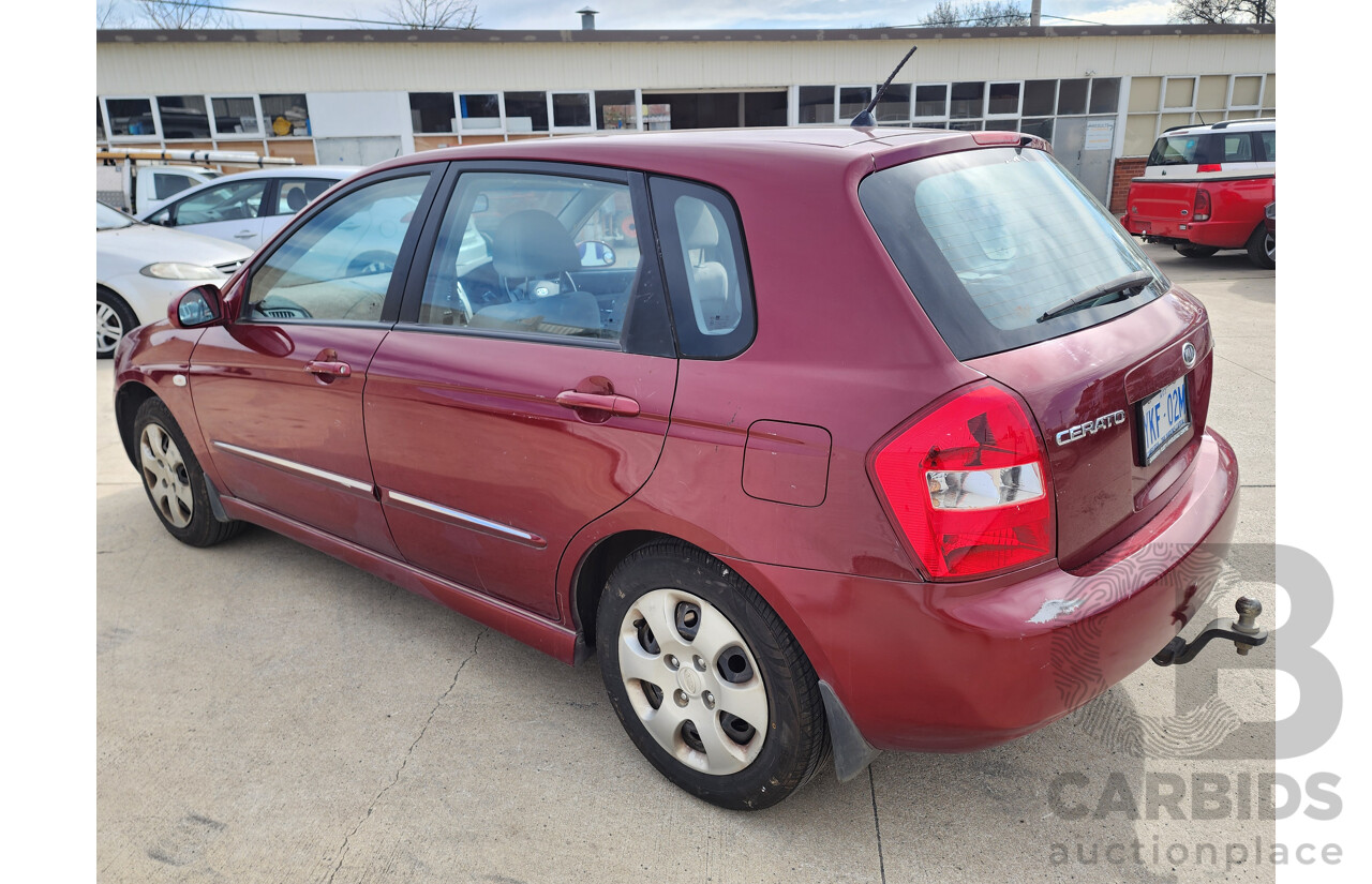 07/2007 Kia Cerato  FWD LD 5D Hatchback Red 2.0L