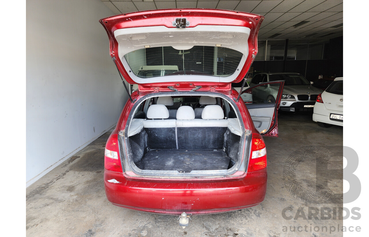 07/2007 Kia Cerato  FWD LD 5D Hatchback Red 2.0L