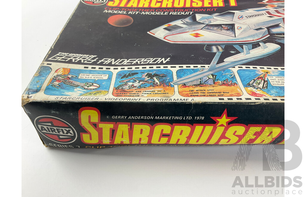 Vintage Airfix Plastic Model Starcruiser 1