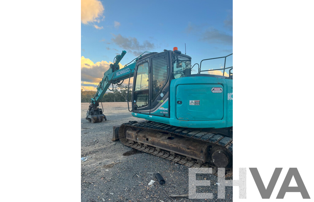 2016 Kobelco SKI35SR-3 Excavator