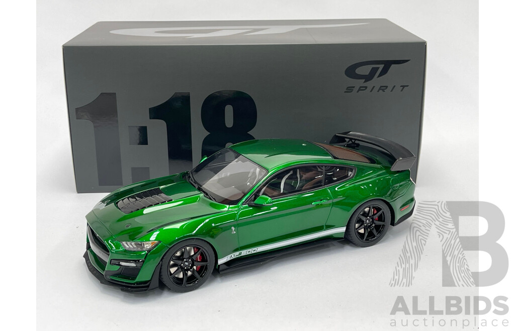 GT Spirit Ford Shelby GT500 Candy Apple Green GT834 1:18 Scale Model Car - New