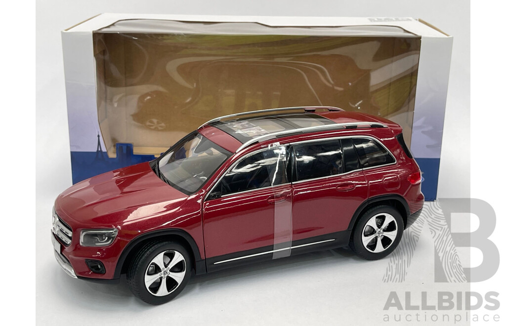 Solido 2019 Mercedes Benz GLB X247 Rouge Patagonie Red S1803203 1:18 Scale - New