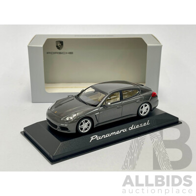 Minichamps Porsche Panamera Diesel - 1/43 Scale