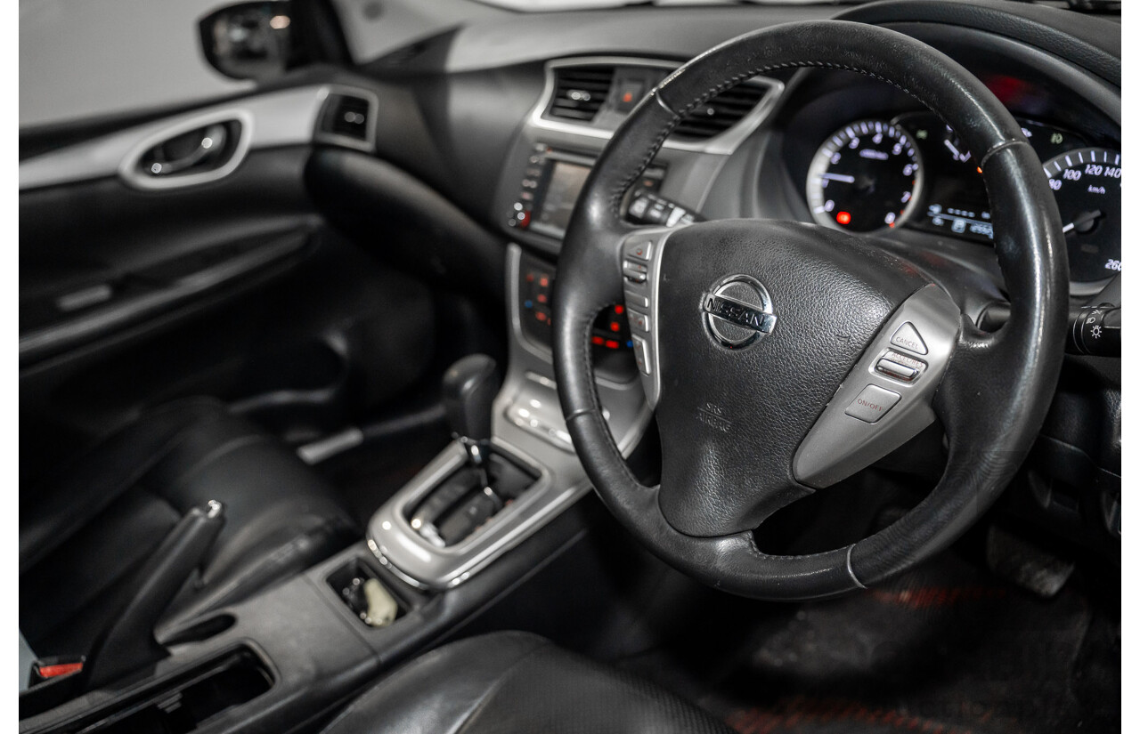 8/2015 Nissan Pulsar SSS C12 SERIES 2 5d Hatchback Deep Sapphire Metallic Turbo 1.6L