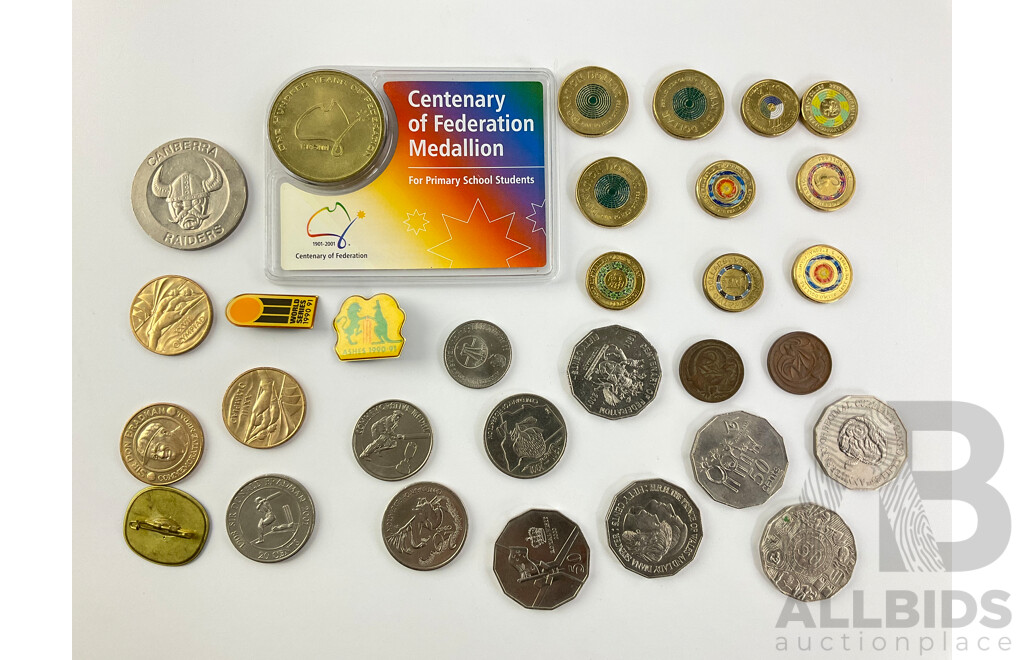 Collection of Australian Commemorative Coins Including Two Dollars 2020 Seventy Five Years Since End of WW2, 2017 Possum Magic, Fifty Cents 2000 Royal Tour, 2001 Centenuary of Fedreration, Queensland, Ten Cent 2016 Fifty Years Decimal Currency