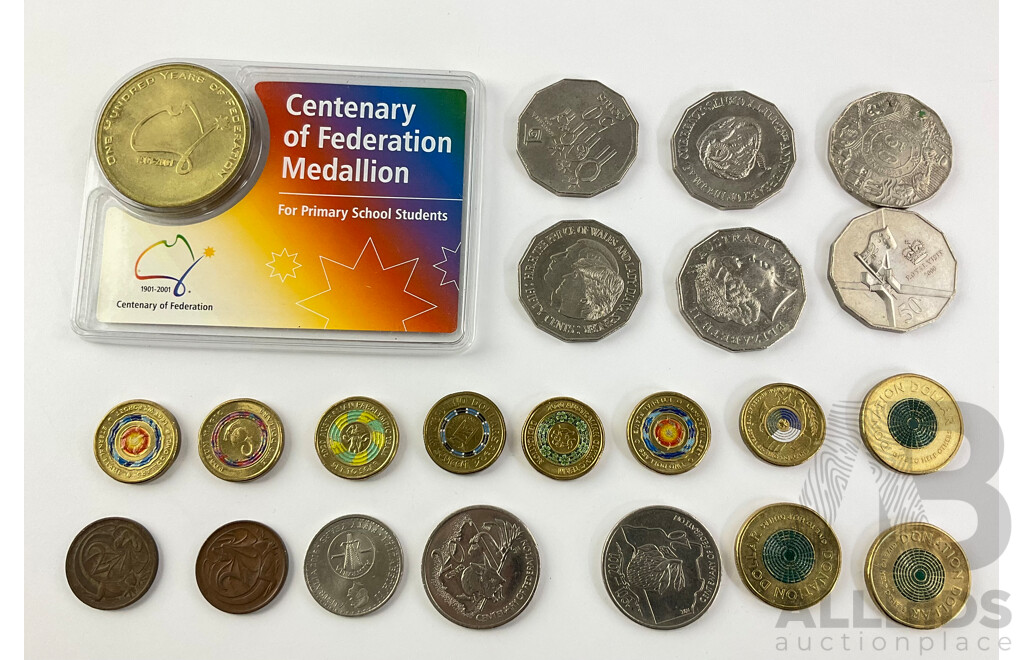 Collection of Australian Commemorative Coins Including Two Dollars 2020 Seventy Five Years Since End of WW2, 2017 Possum Magic, Fifty Cents 2000 Royal Tour, 2001 Centenuary of Fedreration, Queensland, Ten Cent 2016 Fifty Years Decimal Currency