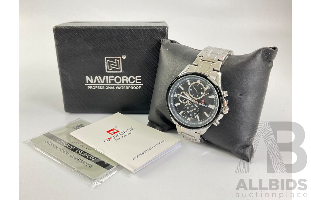 NAVIFORCE Professional Waterproof Mens Watch with Full Packaging, as New, F9089M